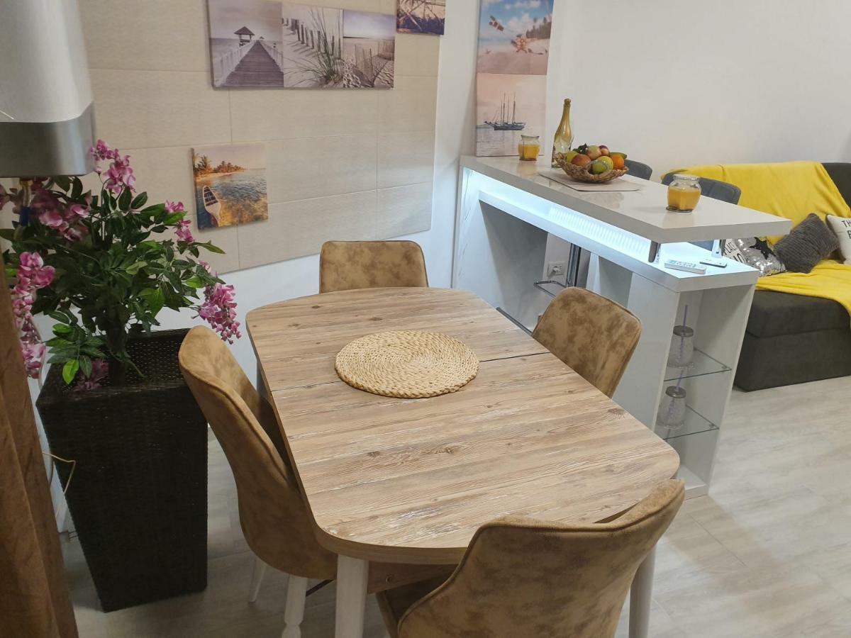 Alessia Lux Apartament Prima Linie Malul Marii Năvodari Extérieur photo
